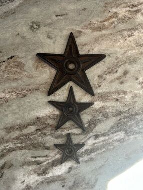 Rustic Cast Iron Stars - Set of 3 - Brown